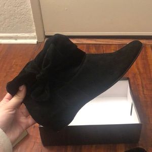 Size 7 black ankle booties